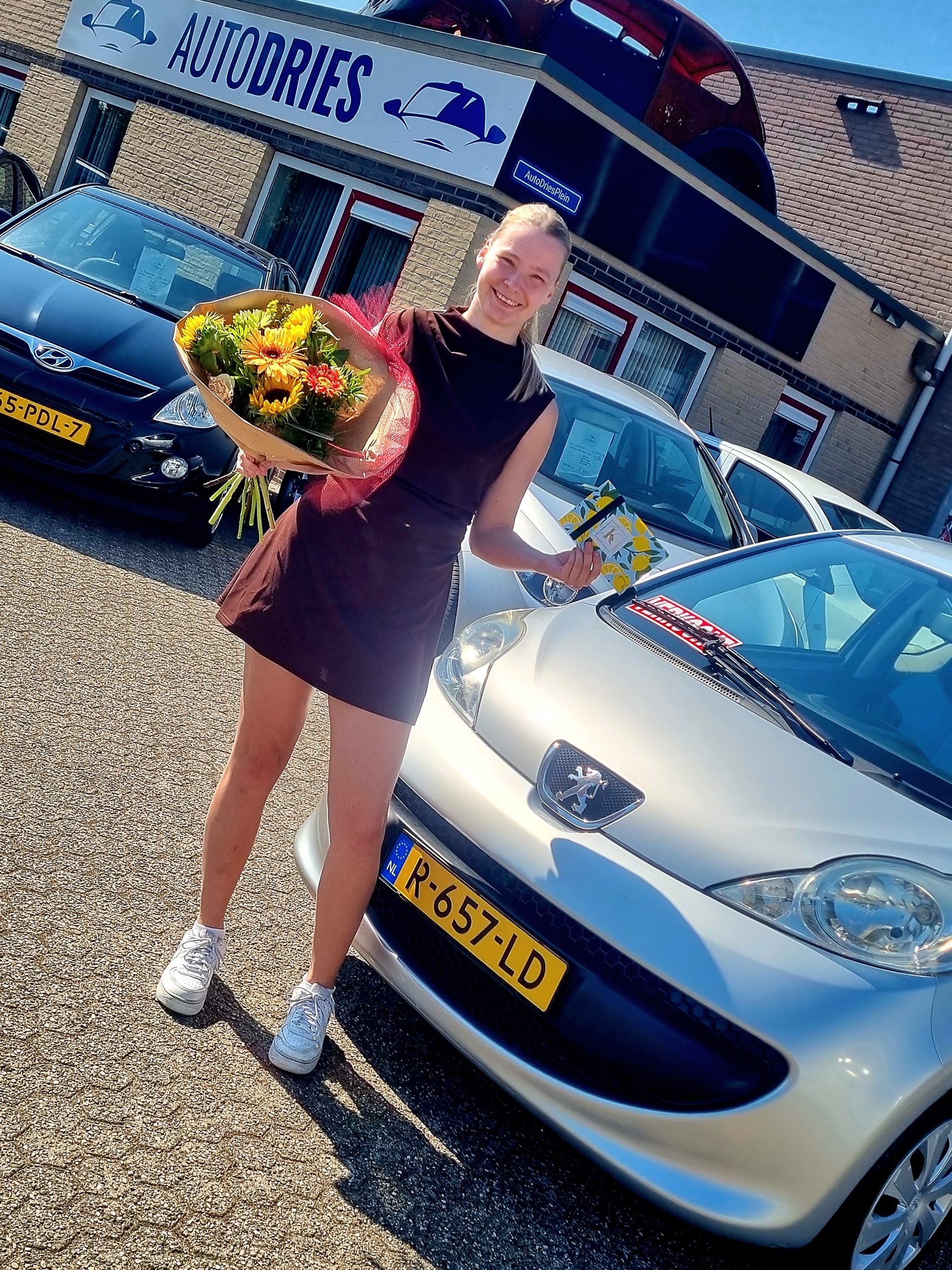 Blije klant bij Auto Dries Aalten