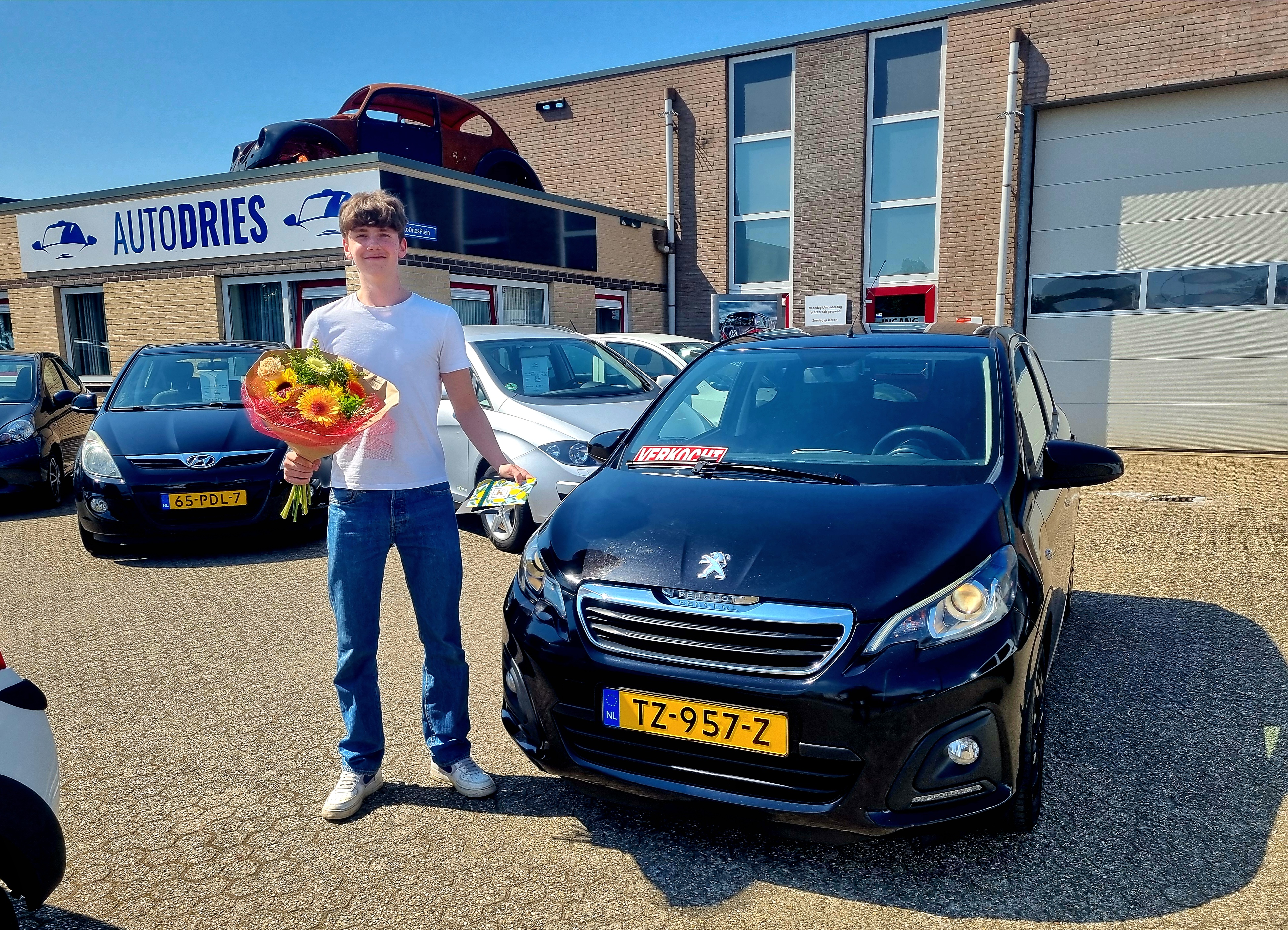 Blije klant bij Auto Dries Aalten