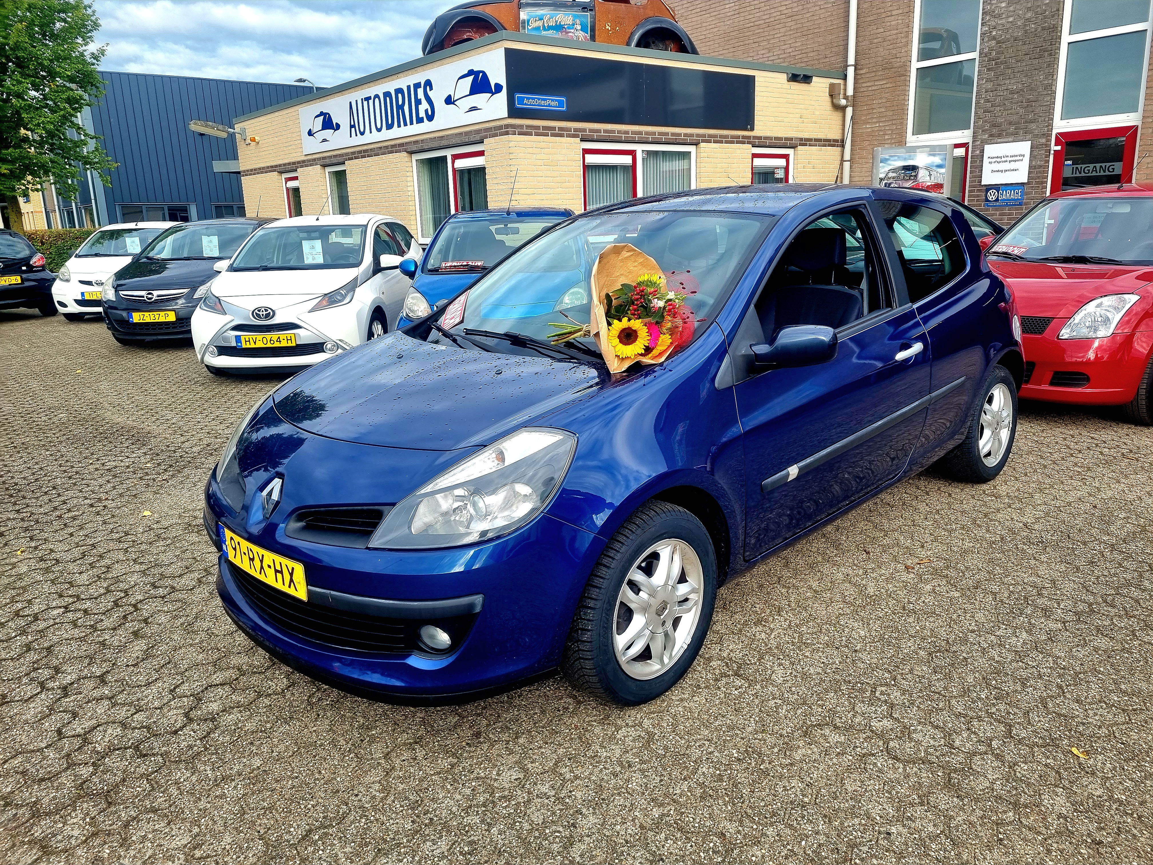 Blije klant bij Auto Dries Aalten