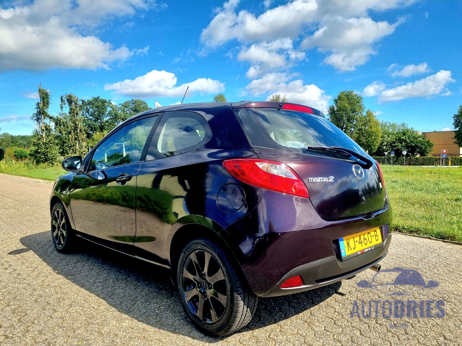 Mazda 2