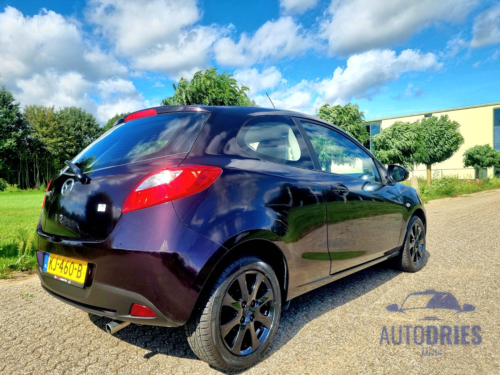 Mazda 2